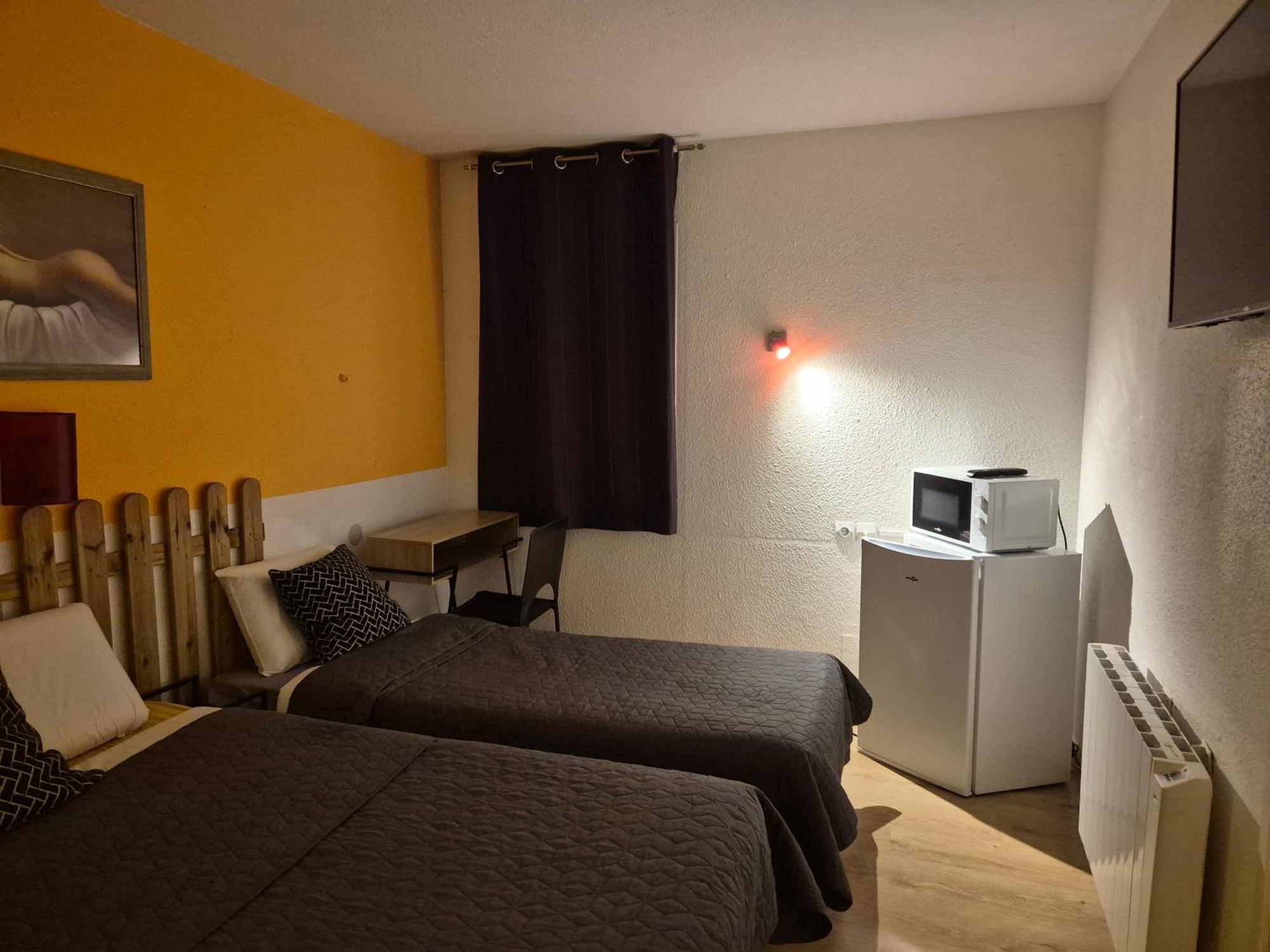 Bel Hotel Restaurant La Gentilhommiere Trèbes 外观 照片