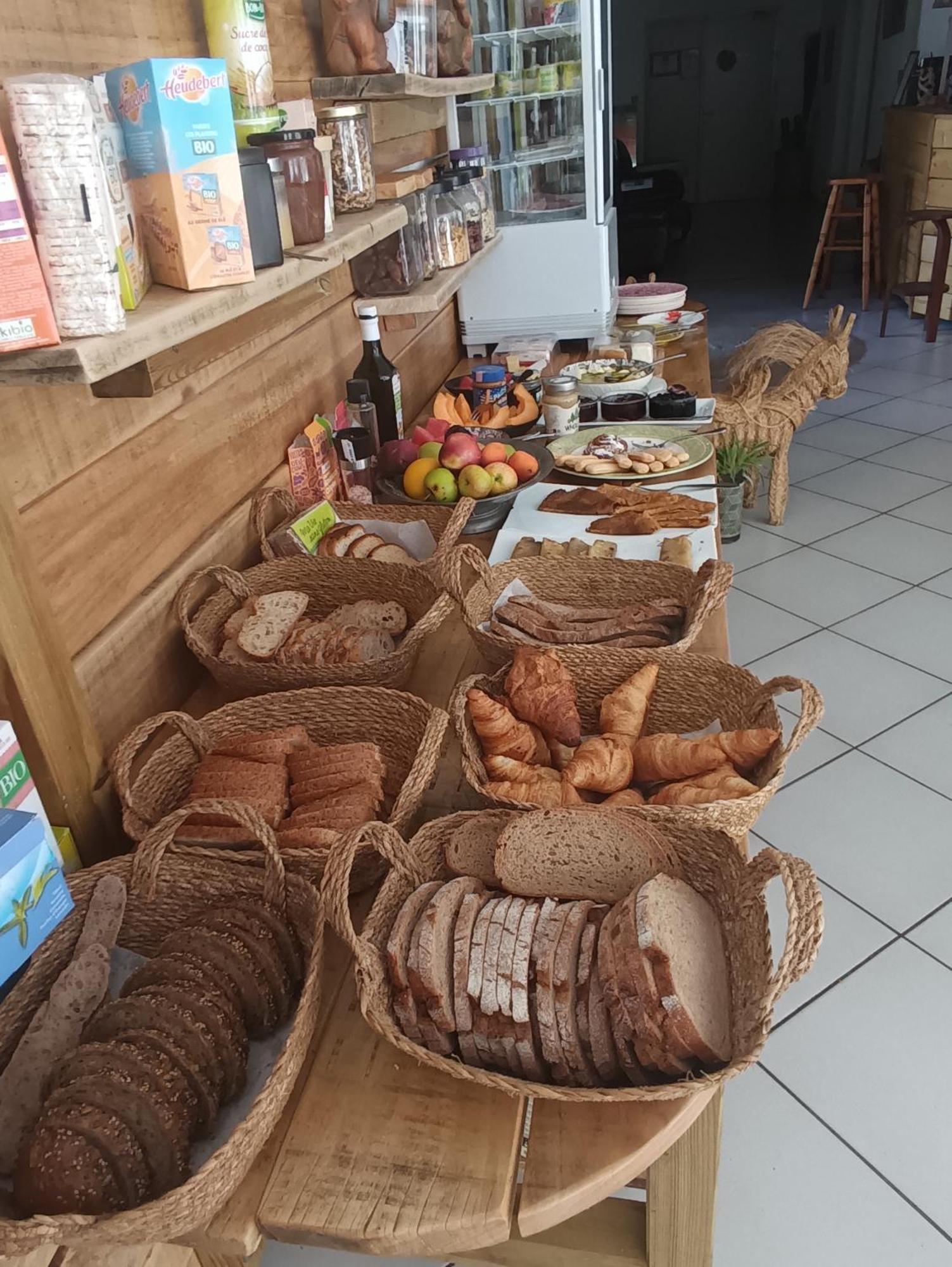 Bel Hotel Restaurant La Gentilhommiere Trèbes 外观 照片
