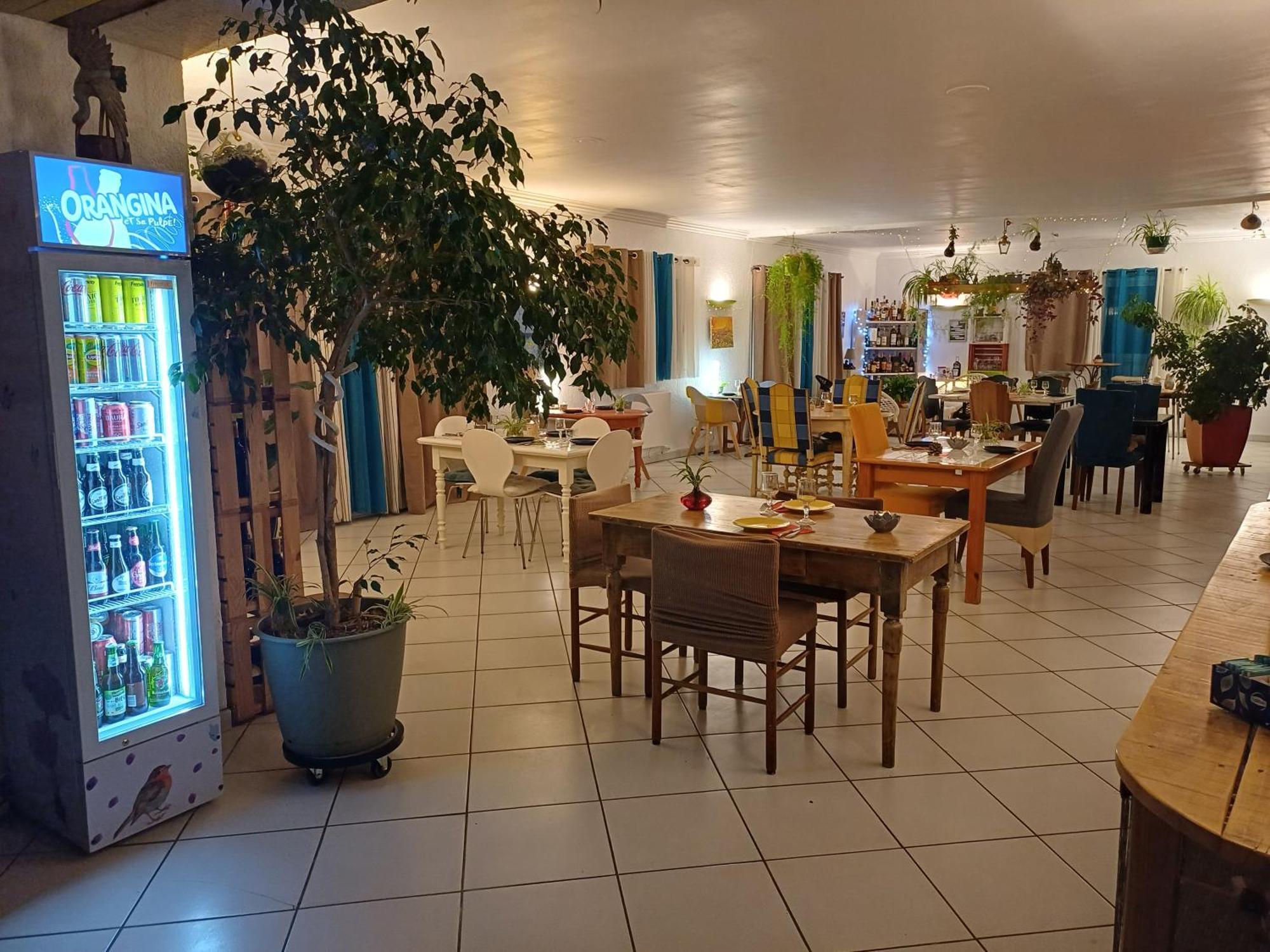Bel Hotel Restaurant La Gentilhommiere Trèbes 外观 照片