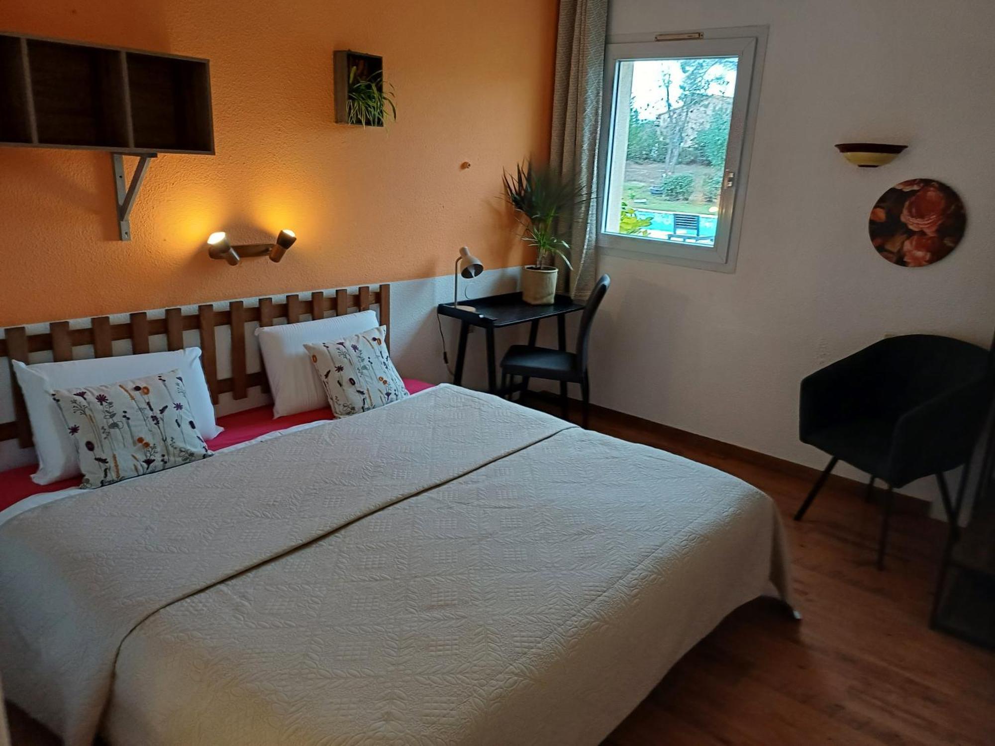 Bel Hotel Restaurant La Gentilhommiere Trèbes 外观 照片