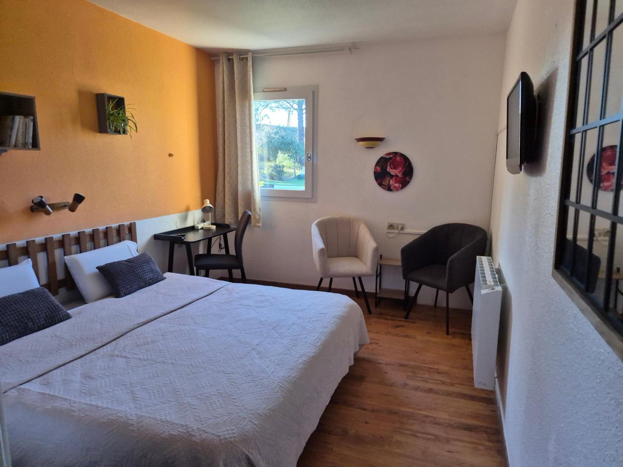 Bel Hotel Restaurant La Gentilhommiere Trèbes 外观 照片