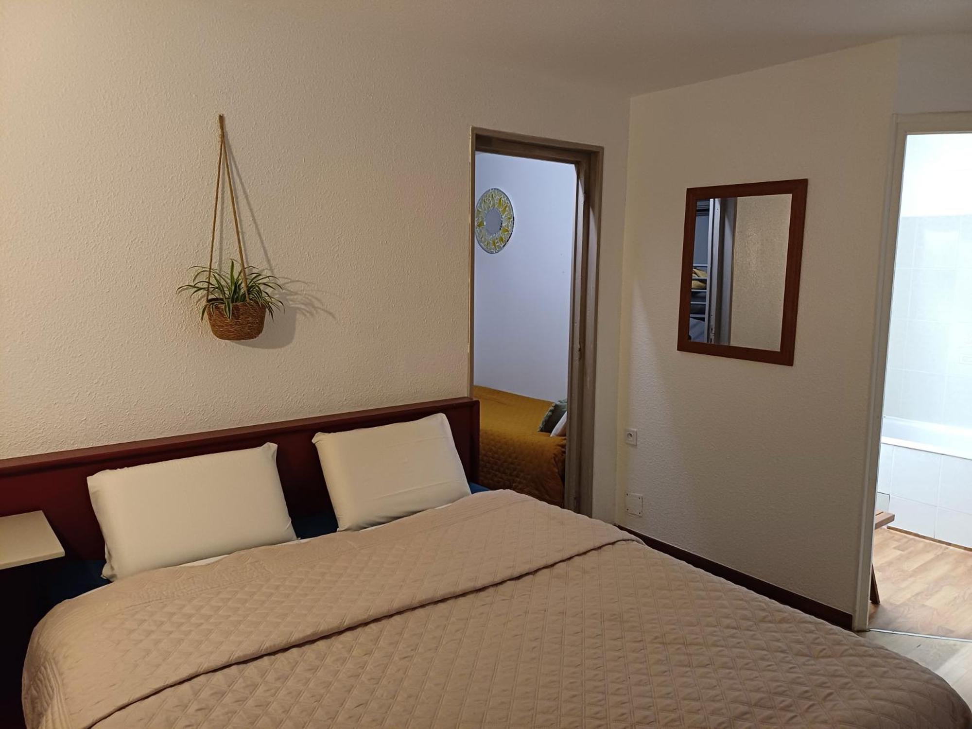 Bel Hotel Restaurant La Gentilhommiere Trèbes 外观 照片